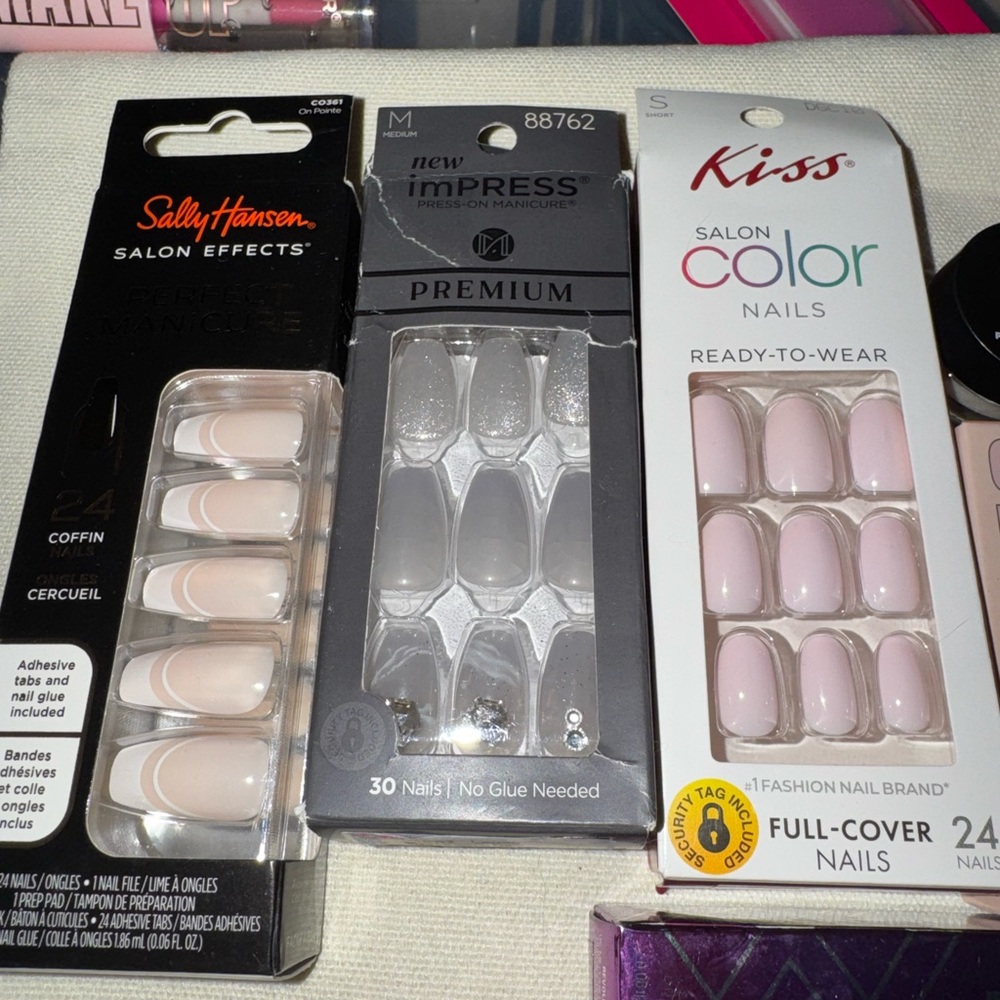 Revolution Contour Powder Compact + Assorted Makeup Bundle - Picture 2 of 6